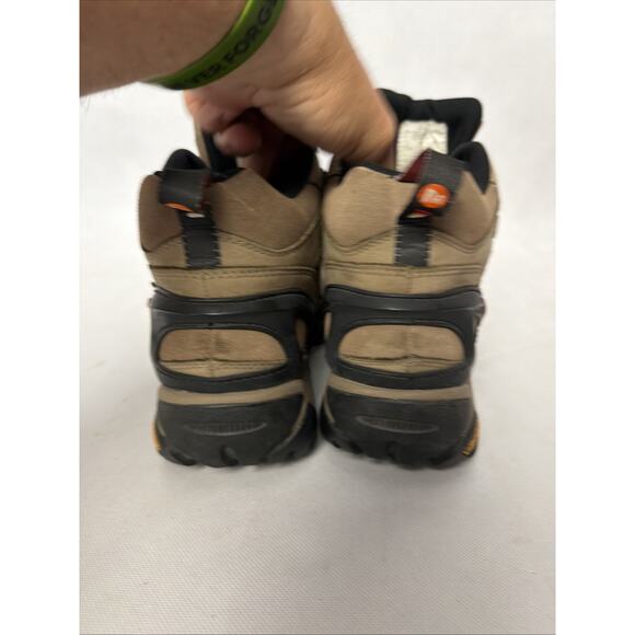 MERRELL Hiking Boots Mid MENS 9.5 GORE-TEX Outland Shoes Outdoors Camping